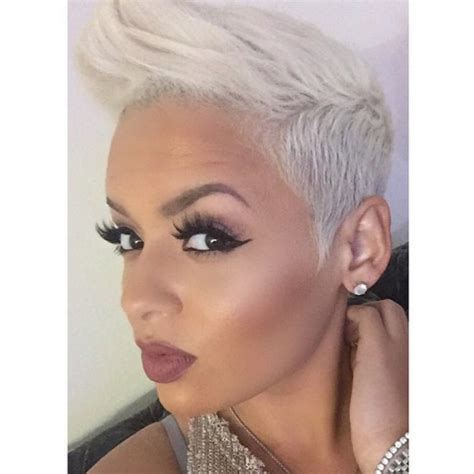 44 coupes courtes blondes qui déchirent