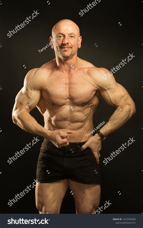 Strong Bald Bodybuilder Six Pack Bodybuilder Stock Photo 1412595650 ...