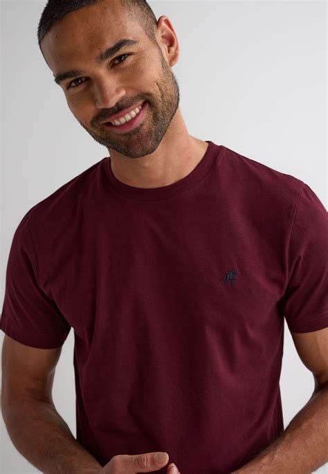 mens burgundy crew neck basic  shirt peacocks