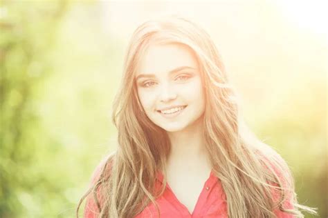 Fille belle sans rien images libres de droit, photos de Fille belle ...