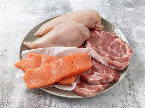 Почему лучше есть рыбу, чем мясо | SimpleSlim