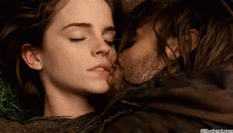 Emma Watson Latest Hot Photos