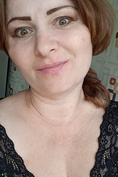 Олеся, 42 года, Лев, из г. Тюмень познакомится c целью Семья ...