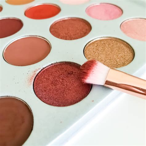 eyes lips face eyeshadow palette 3