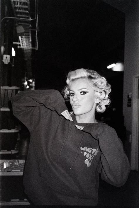 Blake Monroe Photos - PWPIX.net