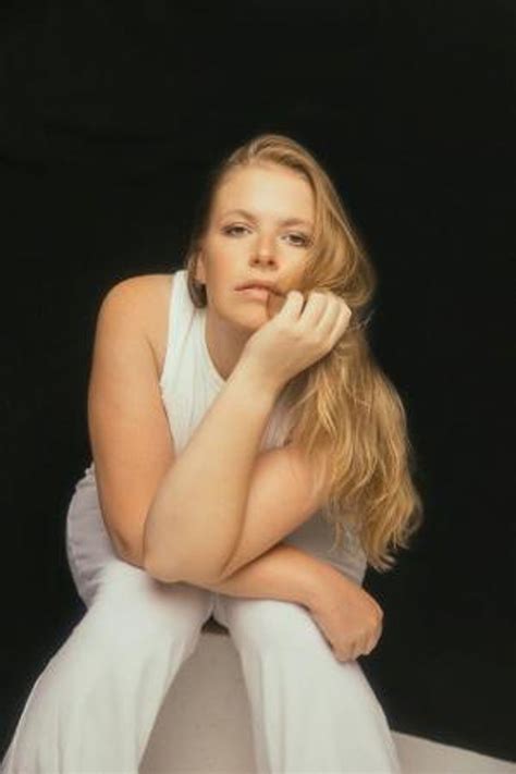 Charlotte Morris Offers Message Of Heartbreak & Healing With New Video