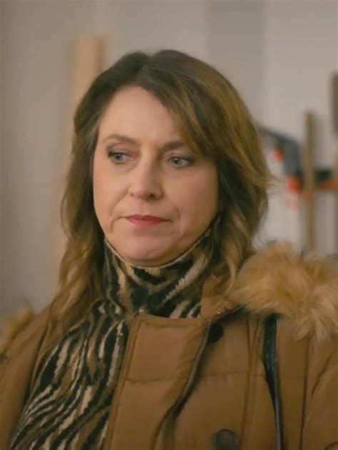 AWZ-Star Shaolyn Fernandez kämpft wie ihre Rolle mit Vertrauensproblemen