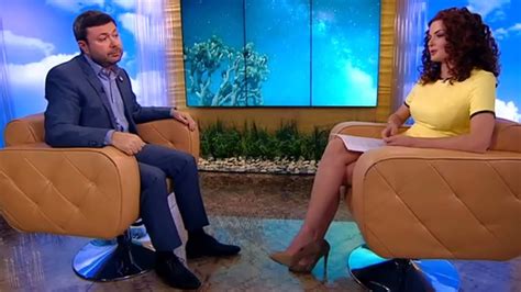 Елена Ландер Интервью с директором по коммуникациям Роскосмоса Утро ...