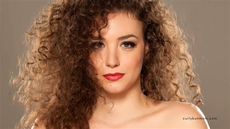 How Often Should I Should Wash My Curly Hair - Best Advice From A Curly ...