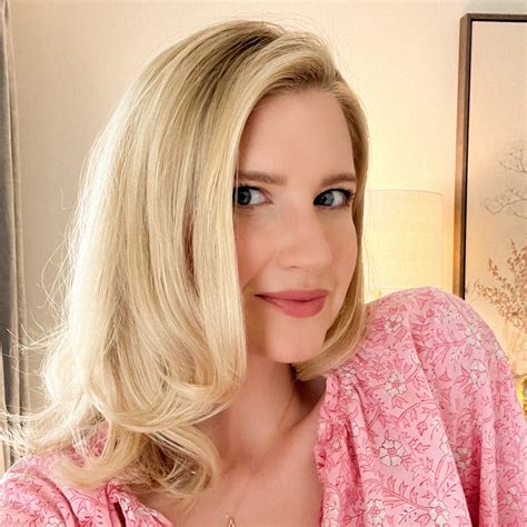 Ashley Brooke - Beauty and Lifestyle blog