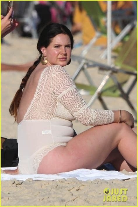 Photo: lana del rey beach day 002 | Photo 4938949 | Just Jared ...