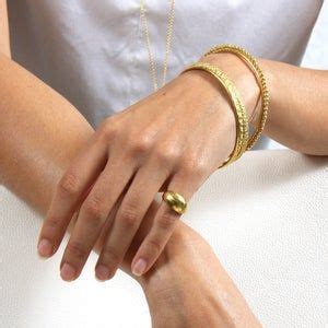 Discover more than 80 gold ring for little finger latest - vova.edu.vn