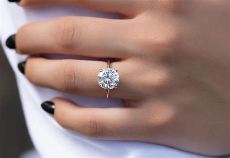 The Pros and Cons of Round Cut Diamonds » Residence Style
