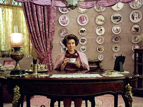 Dolores Umbridge Wallpaper - Hogwarts Professors Wallpaper (32797013 ...