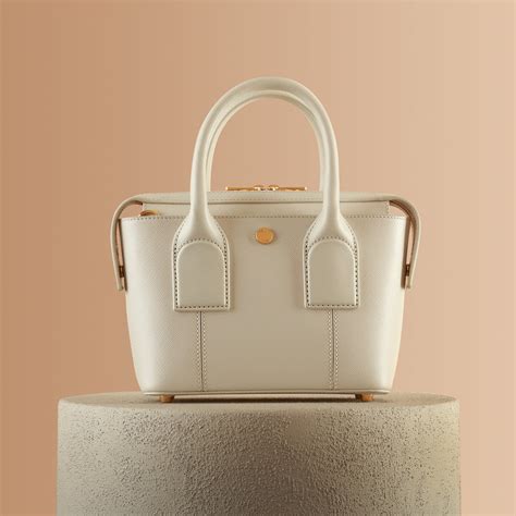 Petek - 1855 Istanbul - High Quality Leather Products – Petek 1855