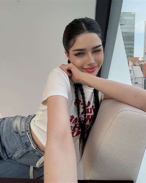 Mahiye Selin 셀린 (@selin.egmn) • Instagram photos and videos