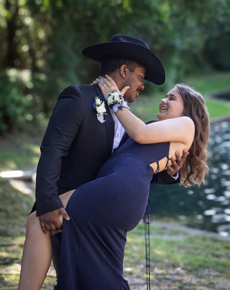 2025-027-110 Sarah and Alex prom portraits.jpg | Canon RF Shooters Forums