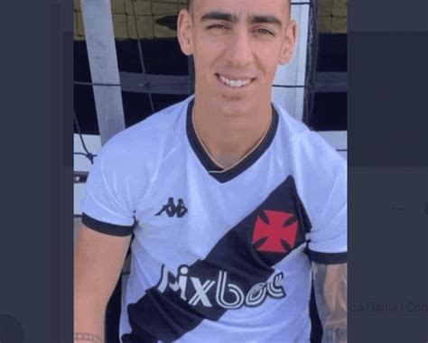 Camisa de Pumita Rodríguez intriga torcedores | SuperVasco