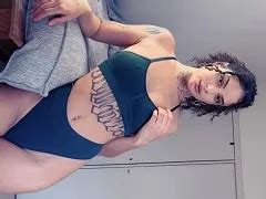 サウナで巨乳を見せつけるミハ・バルガスの裸 - Porno Carioca - アマチュアのポルノビデオとたくさんの無料セックス