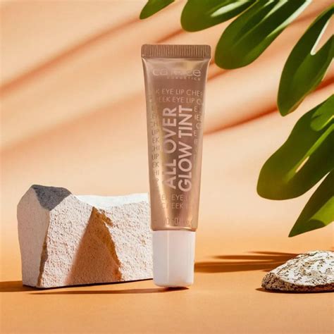 Тинт для лица CATRICE ALL OVER GLOW TINT многофункциональный для глаз ...