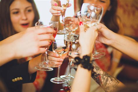 5 Tips for Surviving the Office Christmas Party - Social Moms