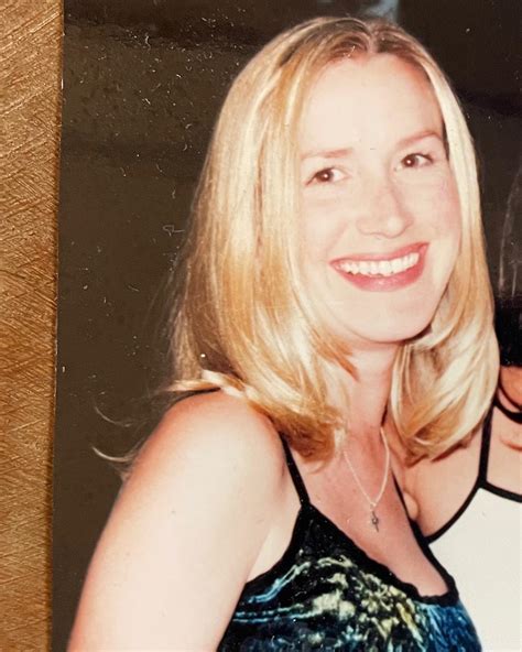 Angela Kinsey Hot Pics