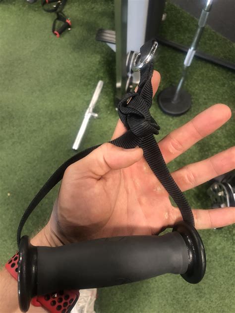 Why? Can anyone explain why? : r/GYM