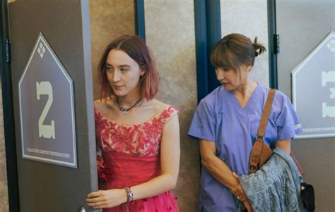 Фільм Леді Бьорд 2017 дивитись онлайн українською в HD