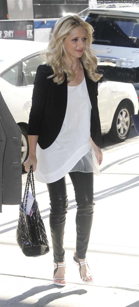 Pride Of Britain Awards Sarah Michelle Gellar London Posing Hot