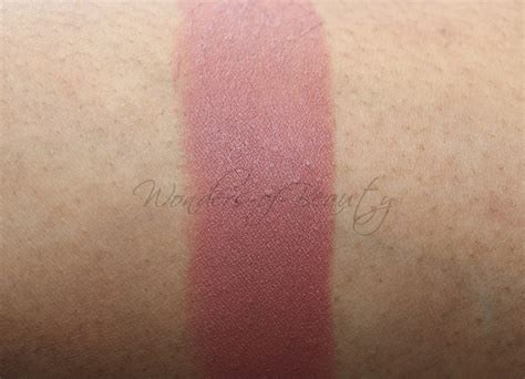 Wonders of Beauty: Review | Inglot 405 Matte Lipstick