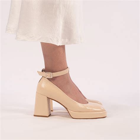 Melissa - Nude– Head Over Heels NZ