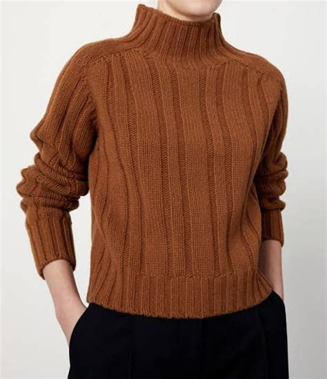 Pin by Nao on odnu items | Vogue knitting, Knitwear design, Knit outfit