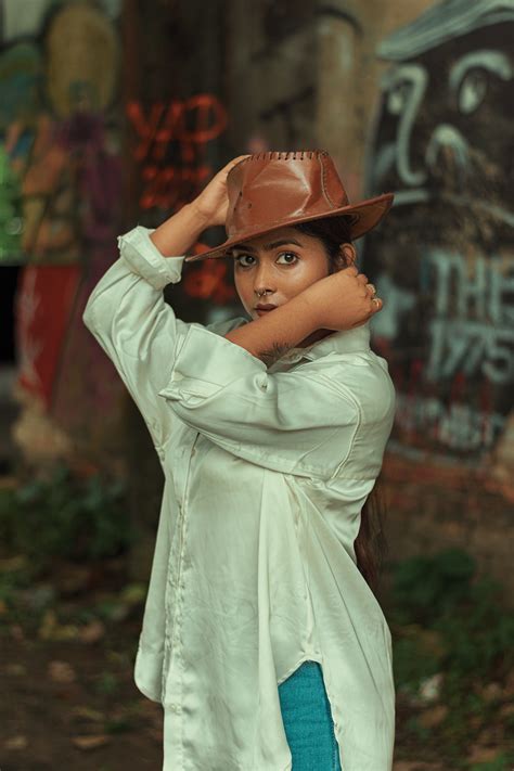 BhinDeshiTara on Behance