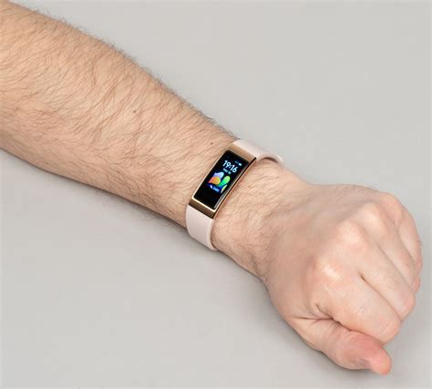 Обзор фитнес-браслета Huawei Band 4 Pro
