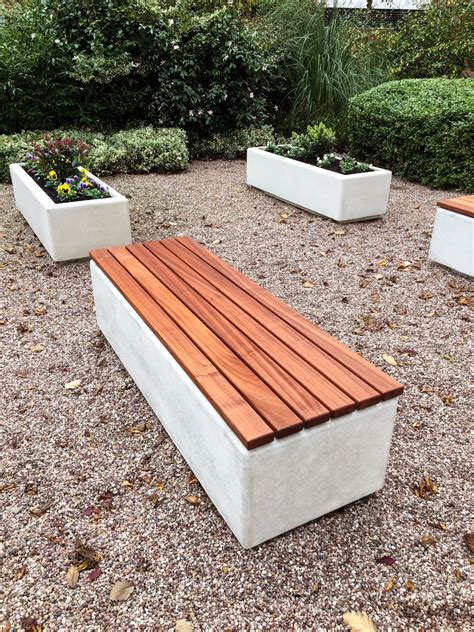 Scholars argue over samuel alexander manchester and his theories 1