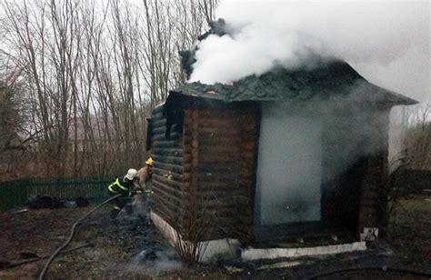 У Пирятинському районі згоріла капличка / Полтавщина