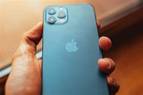 how to know how much memory my iphone has
