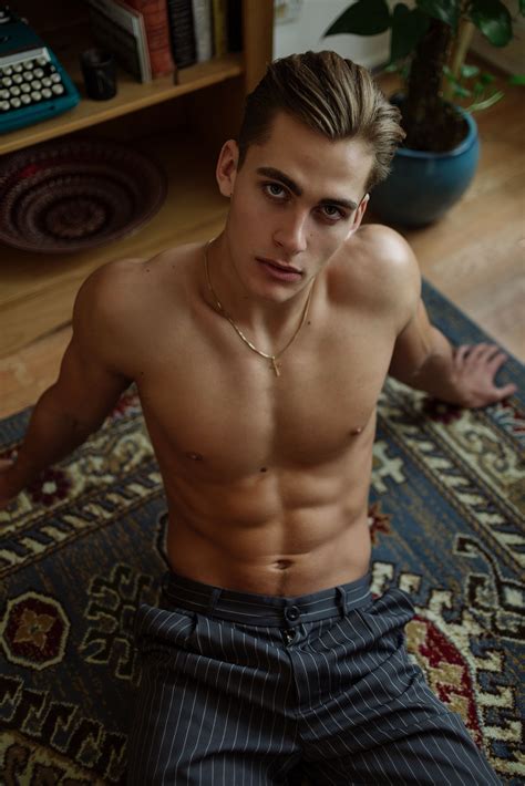 37 People poses ideas | poses, people poses, model poses