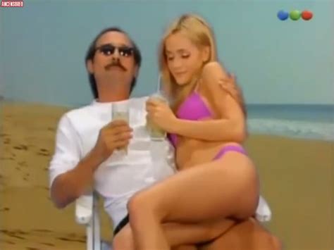Голая Джульета Пранди в Poné a Francella