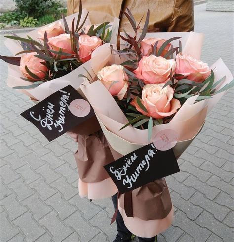 Пионовидные розы сорта Кахала с веточками эвкалипта. #flowersjuli # ...