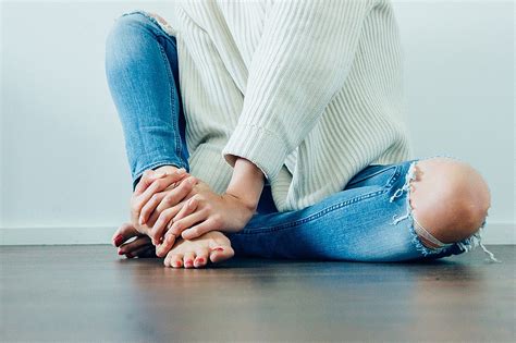 Хрустят пальцы на ногах - все причины и что делать