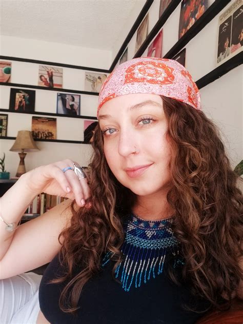 TW Pornstars - 1 pic. Emma Banks 🍑. Twitter. #Groovy. 7:35 PM - 30 Apr 2022