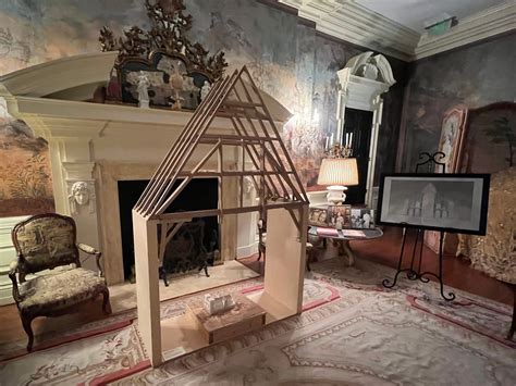 A Beautiful Day of Demonstrations at Millennium Gate Museum