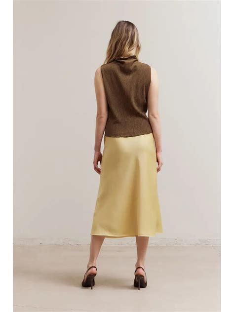 satin mermaid fit skirt daffodil sugarboo
