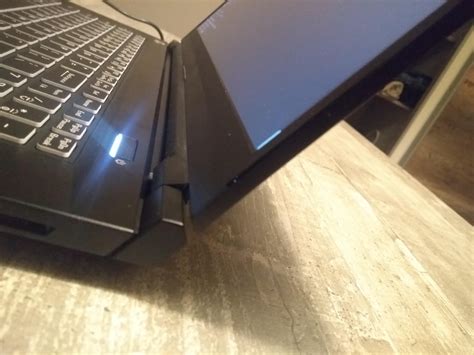 New Clevo with weird screen lift : r/laptops