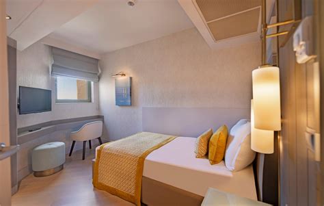 Arum Barut Collection | Etstur
