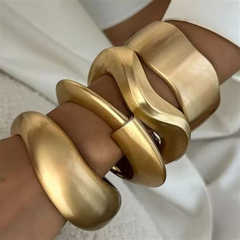 Kadina Jewelry | НОВО! Комплет од модерни и безвременски алки ...