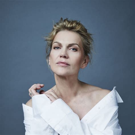 Anna Loos Songs streamen | RTL+