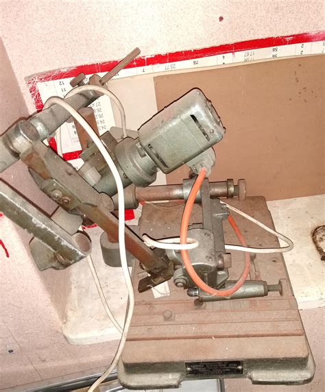 Mystery machine in a back room at a clearance job. : r/whatisthisthing