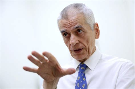 Онищенко — о сбежавшей из-под карантина девушке: Не надо закатывать истерию
